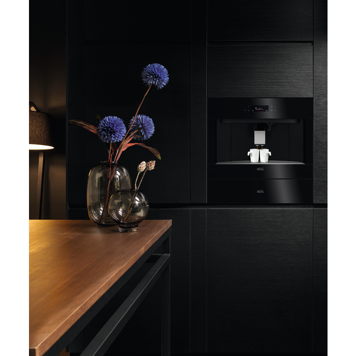 AEG - Integrert kaffemaskin - KKB894500B