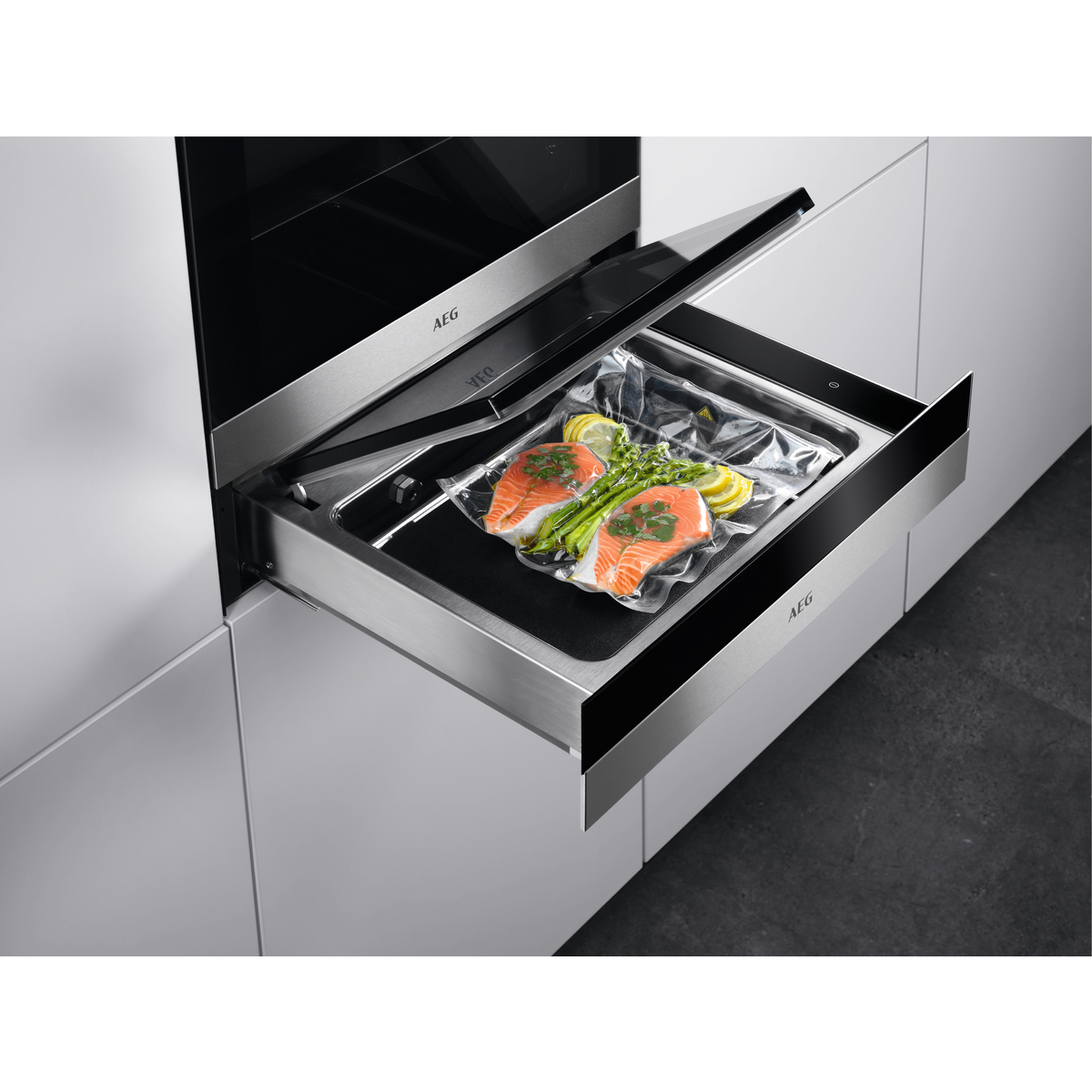AEG - Integrert vakuumpakker - KDK911423T