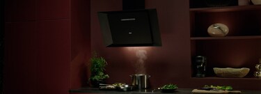 Vertikal ventilator i sort design